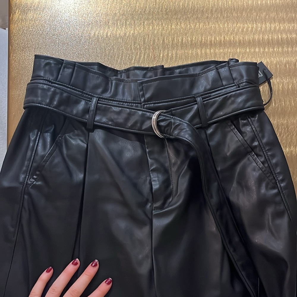 NWT Blank Nyc Paperbag Black Pants - Picture 5 of 6